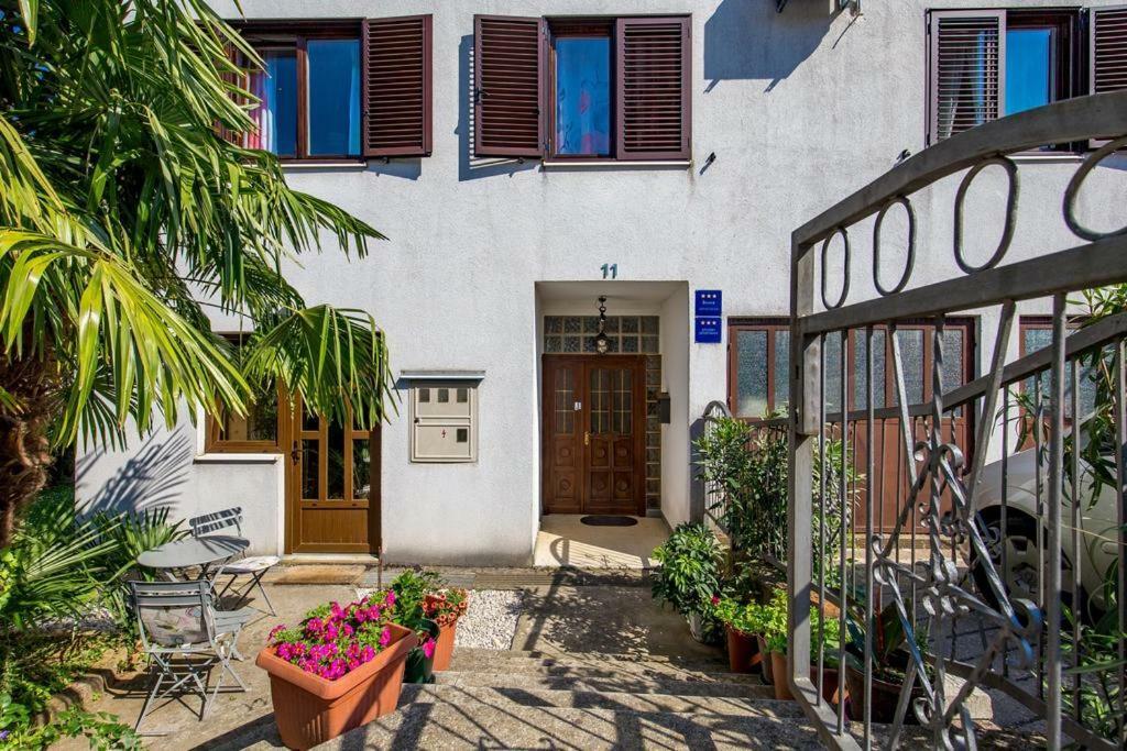 Apartment Roza, Sea View, Free Parking Ičići 외부 사진